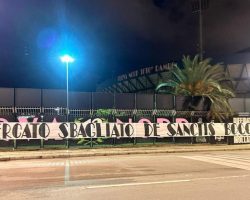 Striscione allo stadio: “Mercato sbagliato, De Sanctis bocciato”